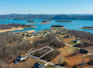 200 Woodstock Dr, Rutledge, TN 37861