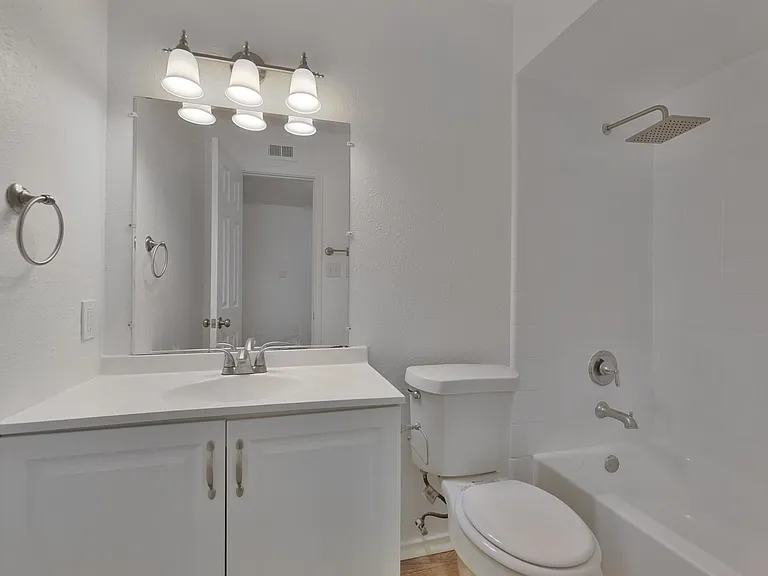 2905 Joymeadow Dr — Photo 3