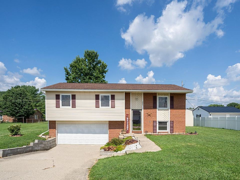 1st image of 884 Linda Vista Dr