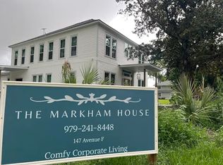 147 Avenue F #1, Markham, TX 77456