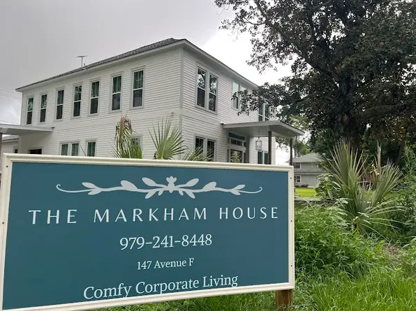 147 Avenue F #1, Markham, TX 77456