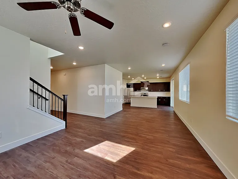 3087 N Vigo Ave — Photo 6
