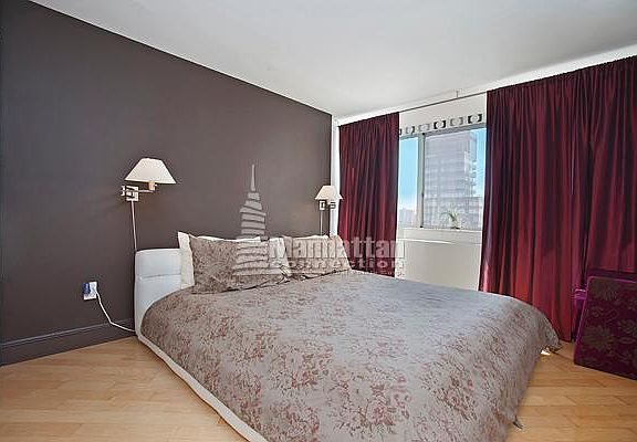 4th image of 231-235 E 55th St #37A
