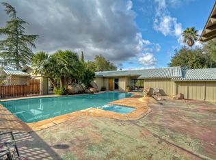 24360 Old Wagon Rd, Escondido, CA 92027