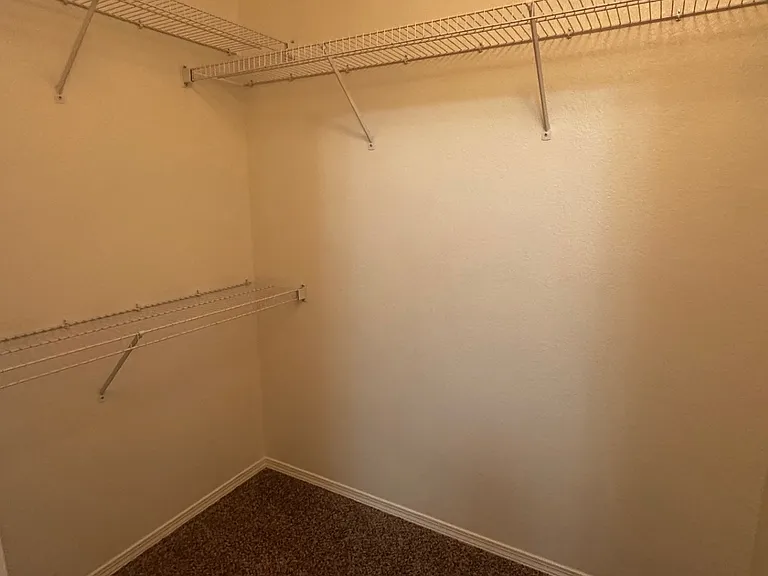 504 Leeward Dr NW — Photo 9