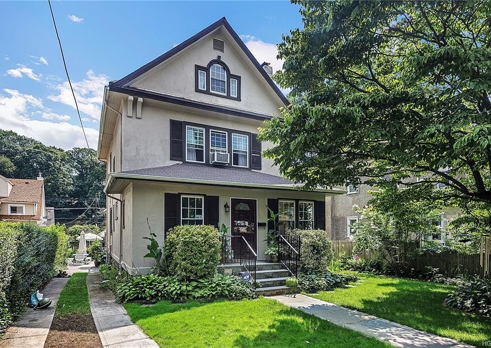 1st image of 21 Willard Ave