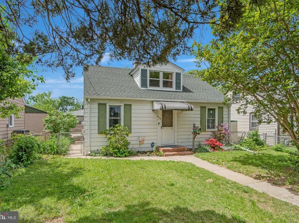 214 Greenway Rd SE, Glen Burnie, MD 21061