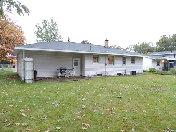 2nd image of 1381 Catherine Ave