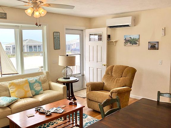 Living room with and excellent view of the bay.