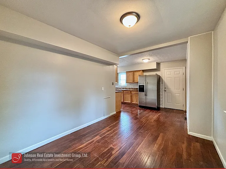 1316 Genessee Ave — Photo 6