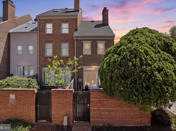 1160 N Pitt St, Alexandria, VA 22314