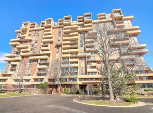 465 W Dominion Dr UNIT 110, Wood Dale, IL
