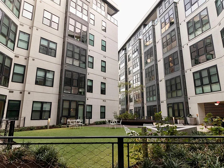 800 Embassy Dr #115 — Photo 20