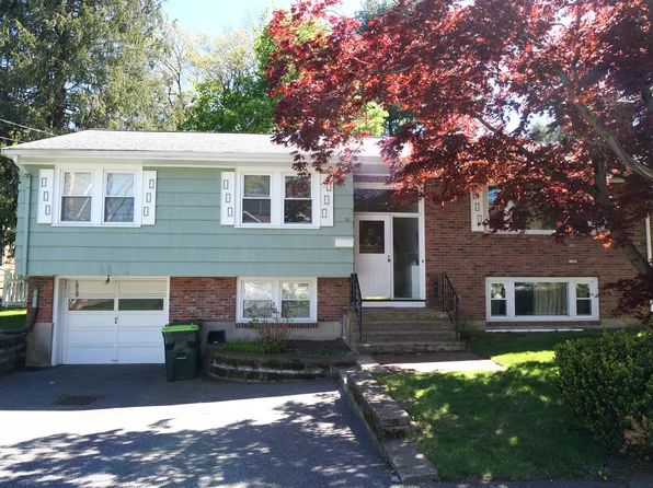 (undisclosed Address), Needham, MA 02494