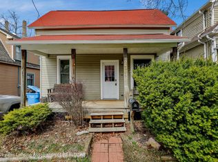 218 Moores River Dr, Lansing, MI