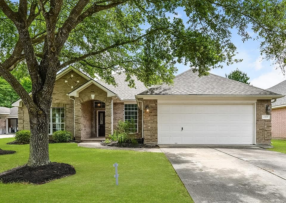 1st image of 4519 Canyon Crest Dr