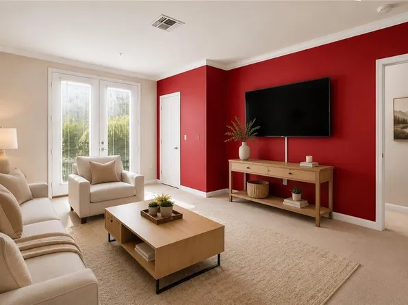 1000 Providence Pl APT 286, Providence, RI 02903
