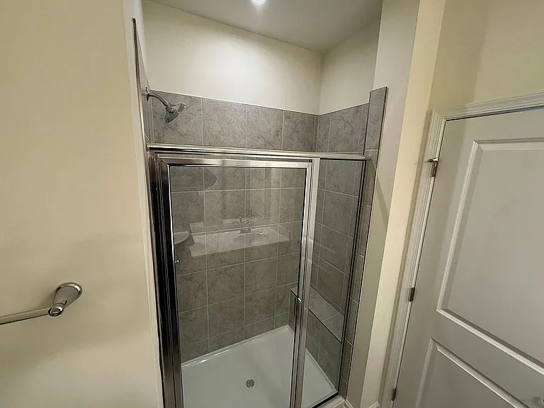 6326 Cleburne Ct — Photo 24
