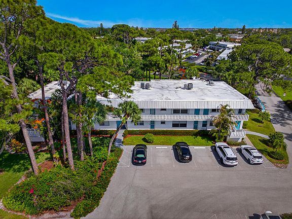 2nd image of 2929 SE Ocean Boulevard #103-9