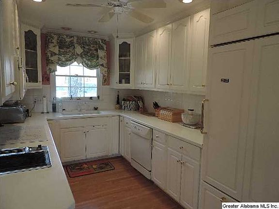 5th image of 411 Golf Dr