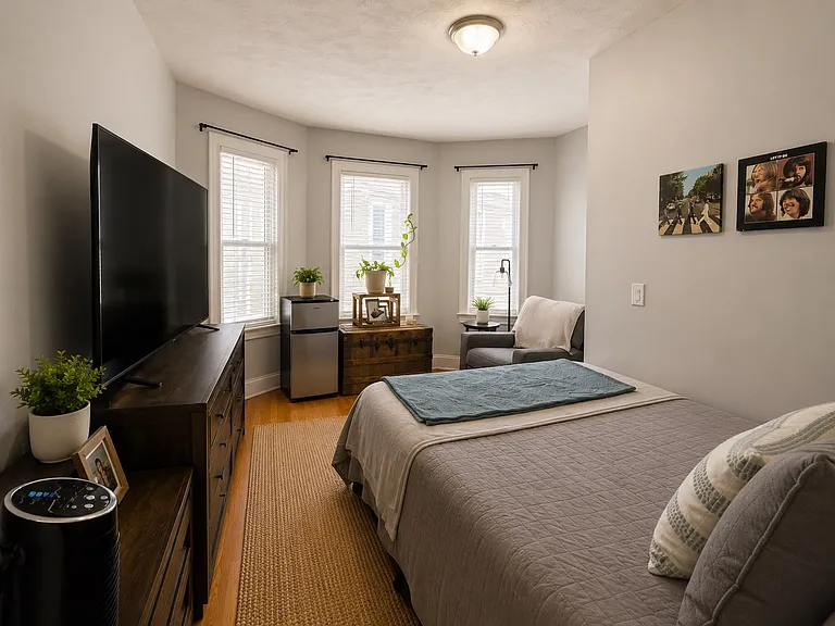 13 Hendry St #3 — Photo 6