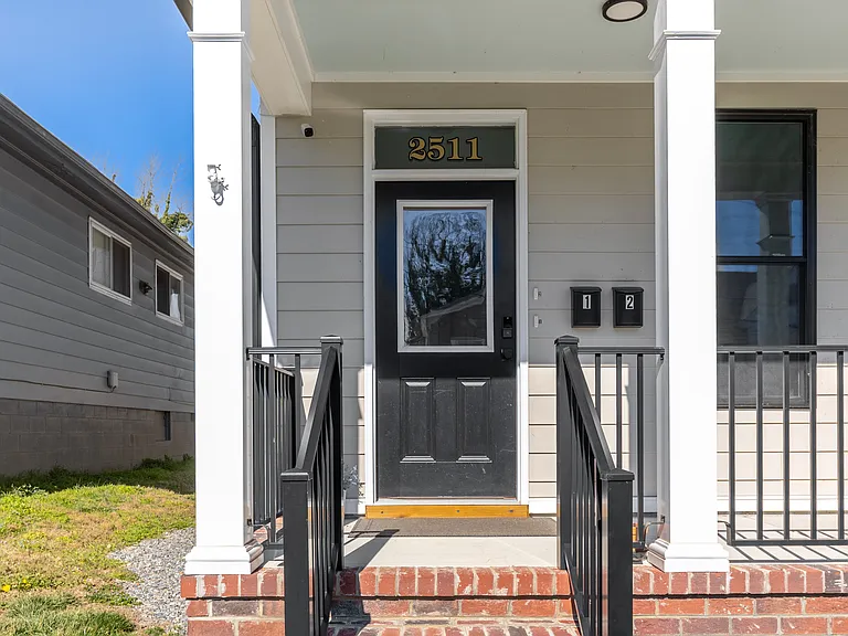 2511 Porter St #2 — Photo 24