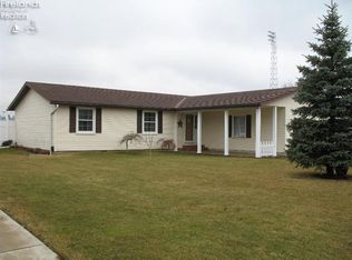126 W Drew Ln, Clyde, OH 43410