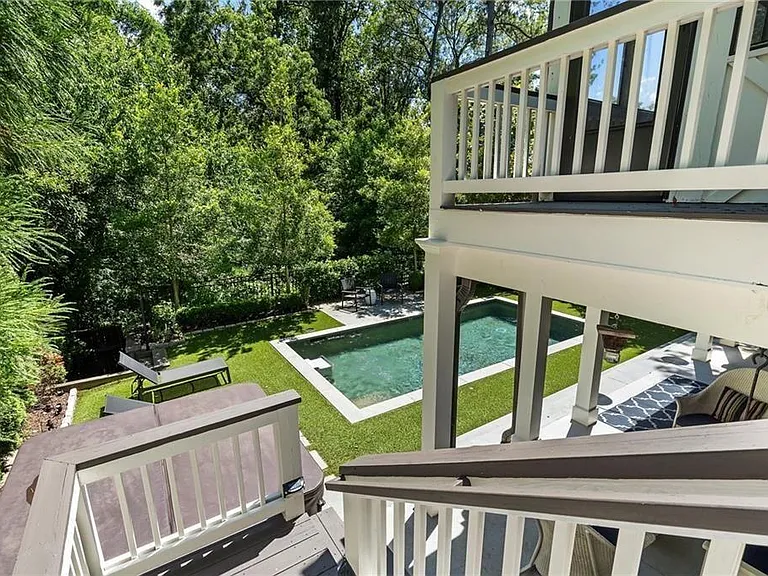 663 Yorkshire Rd NE — Photo 51
