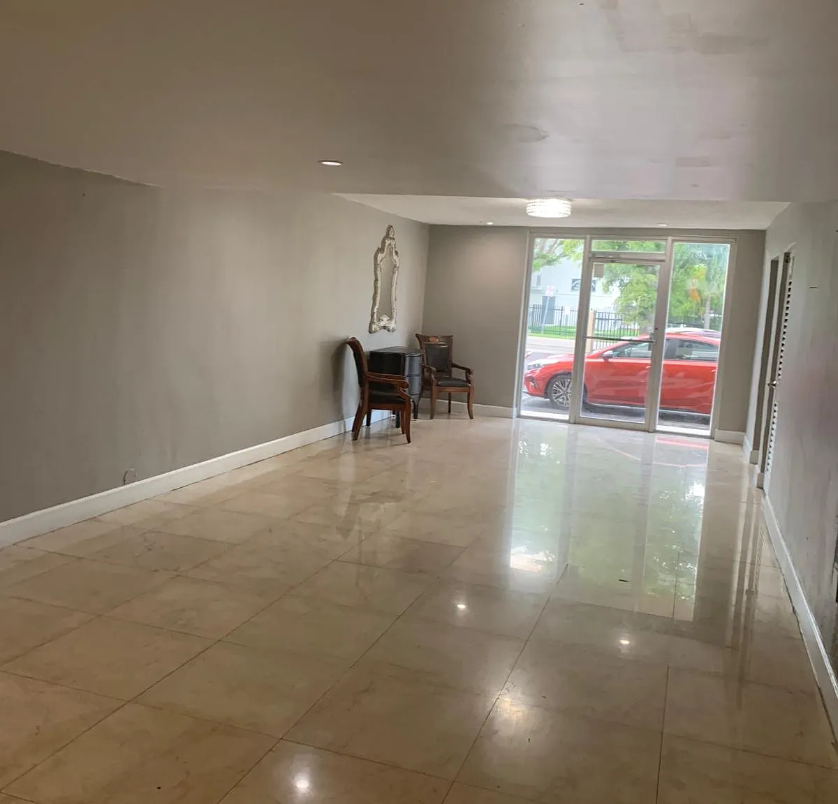 2 bed, 1100 sqft, $2,225 — Photo 2