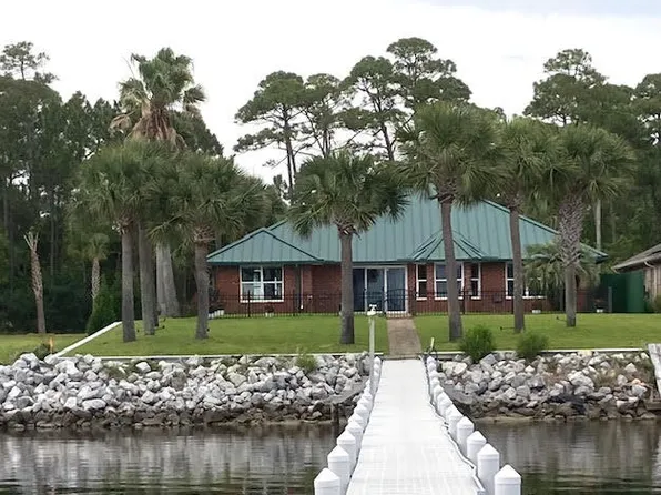 6735 Tidewater Dr, Navarre, FL 32566