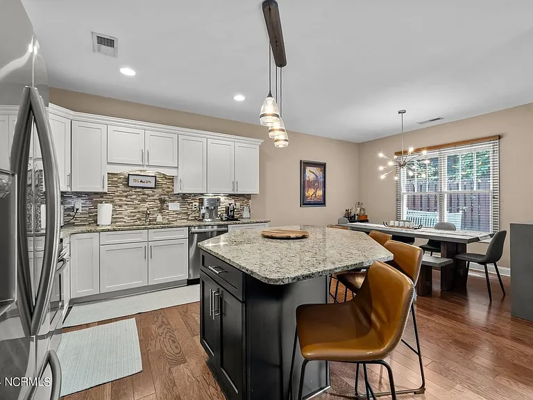177 Pinebranch Ct — Photo 11