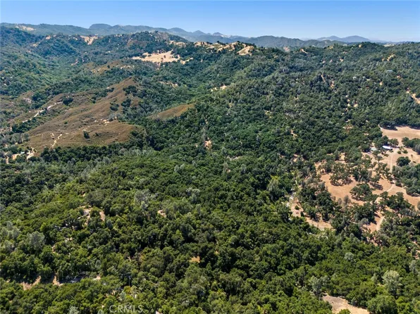 8600 Fawn Ln, Paso Robles, CA 93446