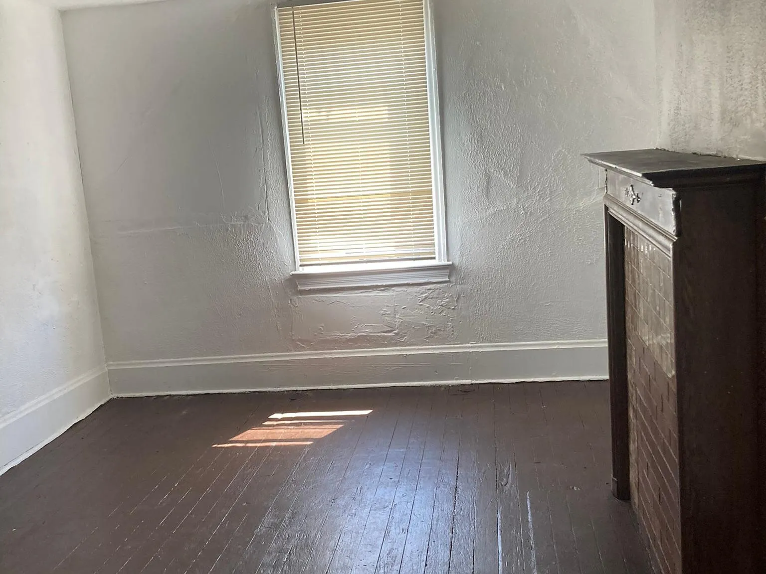 2 bed, 900 sqft, $995 — Photo 1