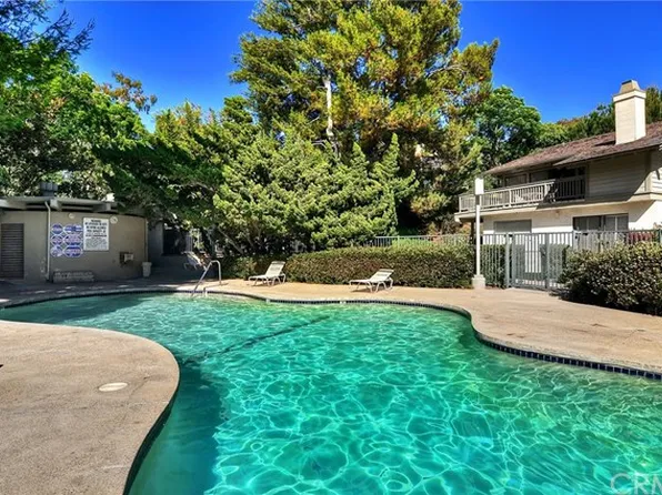 3 Montanas Norte #2, Irvine, CA 92612