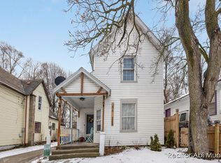 56 Elm St SW, Grand Rapids, MI 49507