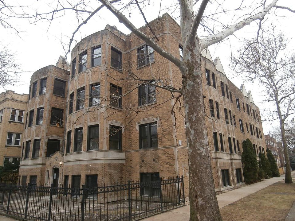 1st image of 2325 W Arthur Ave #G