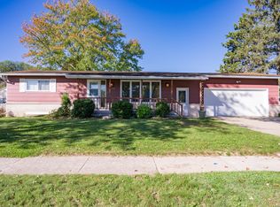 1151 N Dewey Ave, Reedsburg, WI 53959