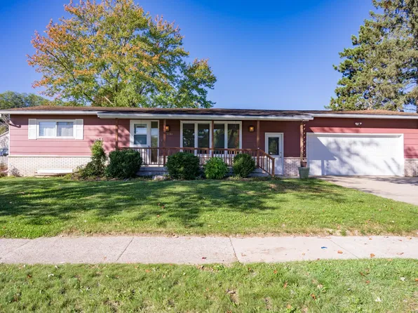 1151 N Dewey Ave, Reedsburg, WI 53959