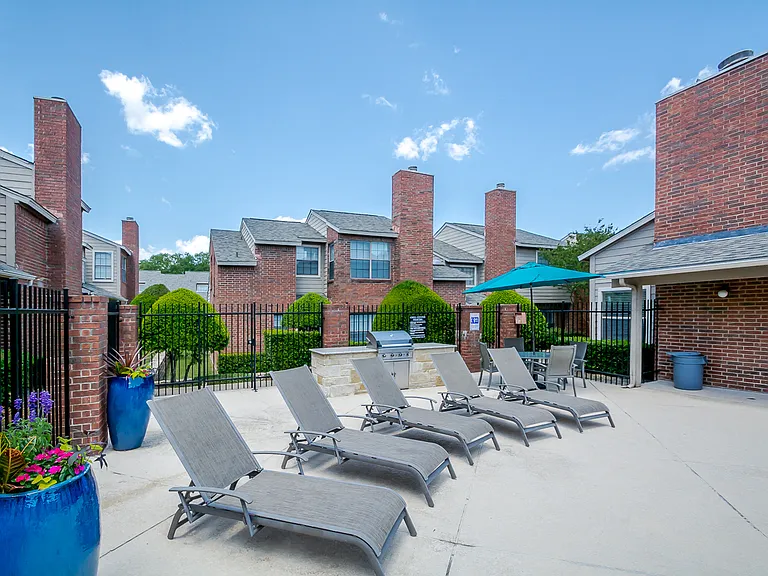 Amberly Village Townhomes — Photo 4