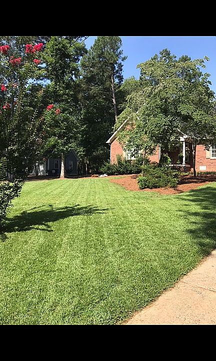 2nd image of 429 Petty Rd