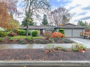 1965 Ridgeway Dr, Eugene, OR 97401