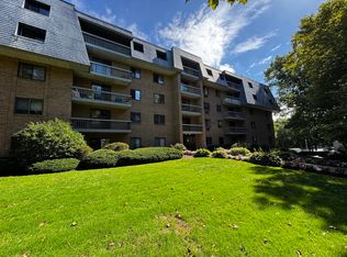 65 Commons Dr UNIT 602, Shrewsbury, MA 01545