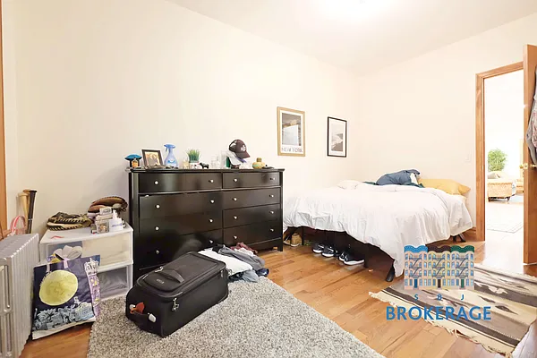Rented by SBJ Brokerage, LLC | media 21