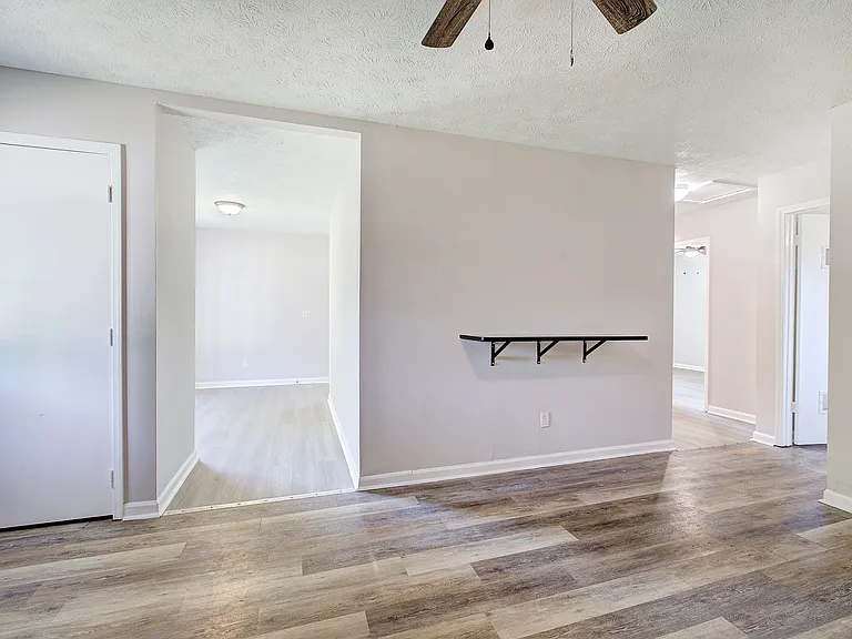 1 Briarwood Ln — Photo 6