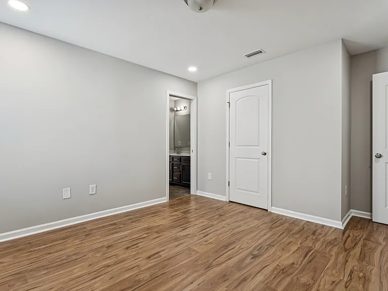 4442 Wedge Dr — Photo 35