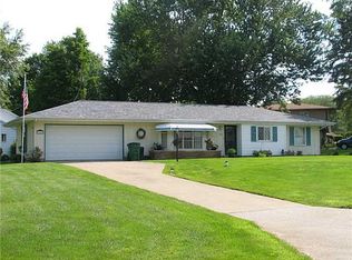 1910 Melody Dr, Fremont, OH 43420