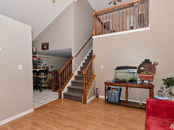 4th image of 2370 Applewood Ln