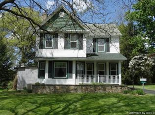 314 South St, Chardon, OH 44024