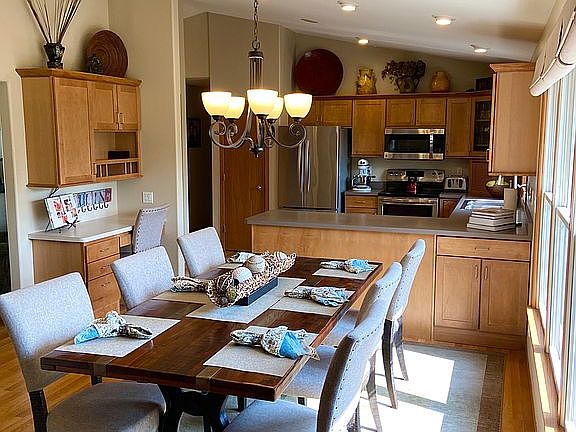 Dining area, planning desk