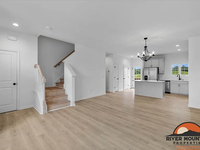 1995 Kyles Way — Photo 10